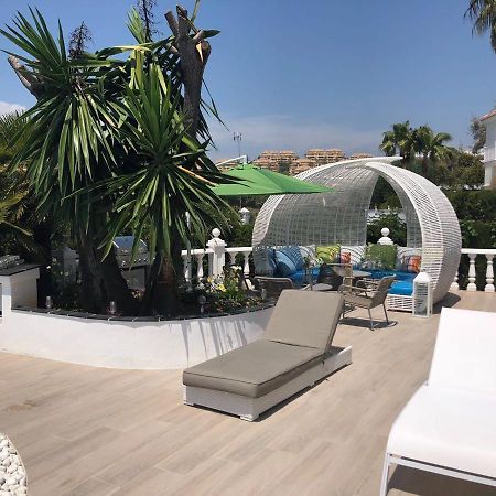 R02 Luxury Apartment In Villa With Pool And Garden マルベーリャ エクステリア 写真
