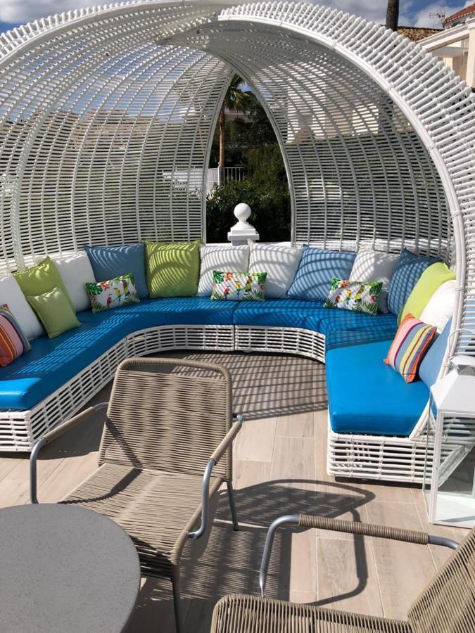 R02 Luxury Apartment In Villa With Pool And Garden マルベーリャ エクステリア 写真
