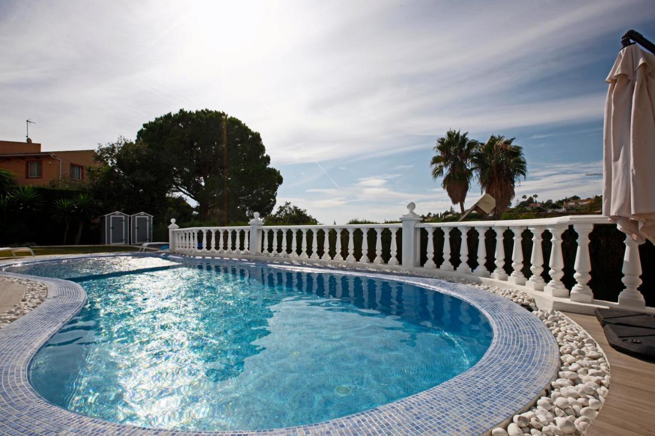 R02 Luxury Apartment In Villa With Pool And Garden マルベーリャ エクステリア 写真
