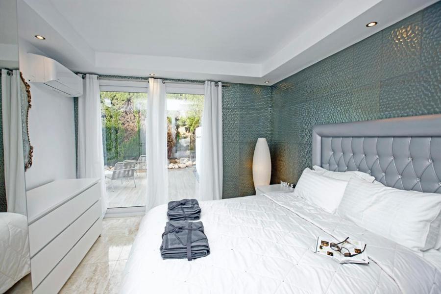 R02 Luxury Apartment In Villa With Pool And Garden マルベーリャ エクステリア 写真